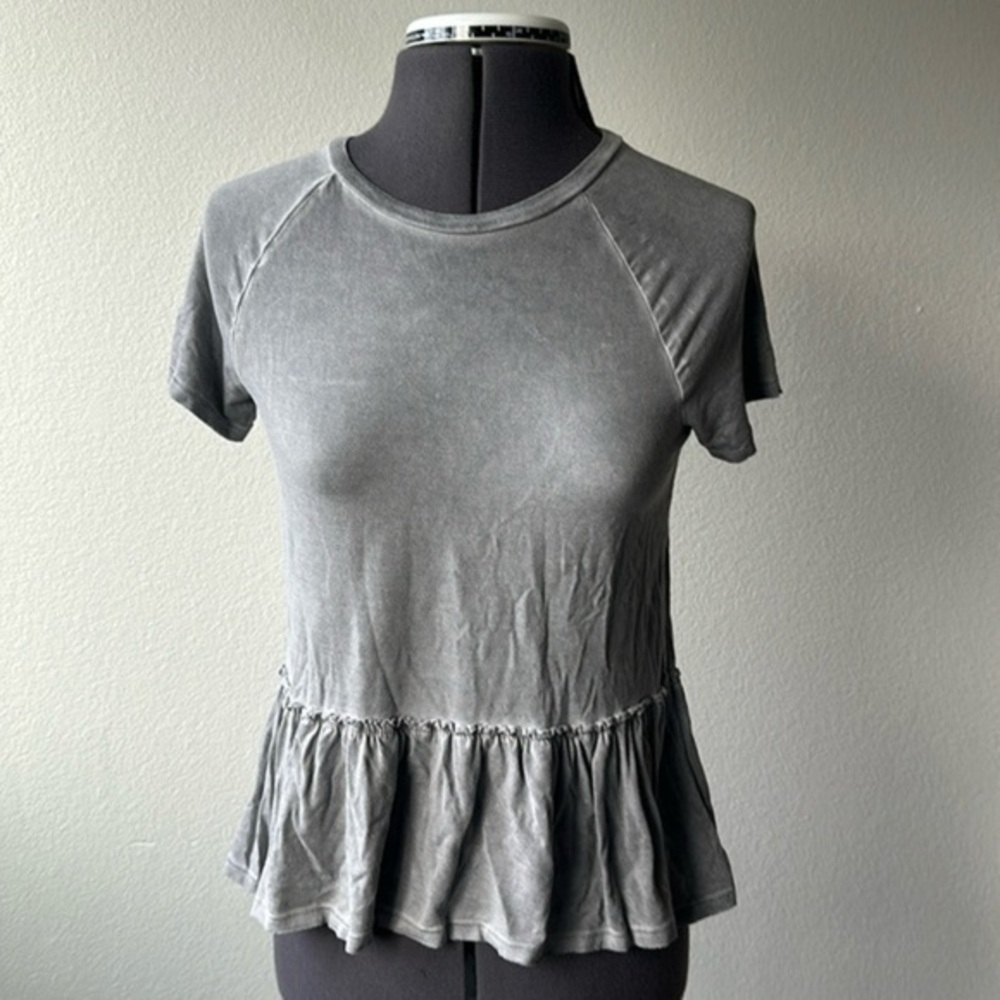 Tucker & Tate top kids size Large ruffled gray t shirt athleisure